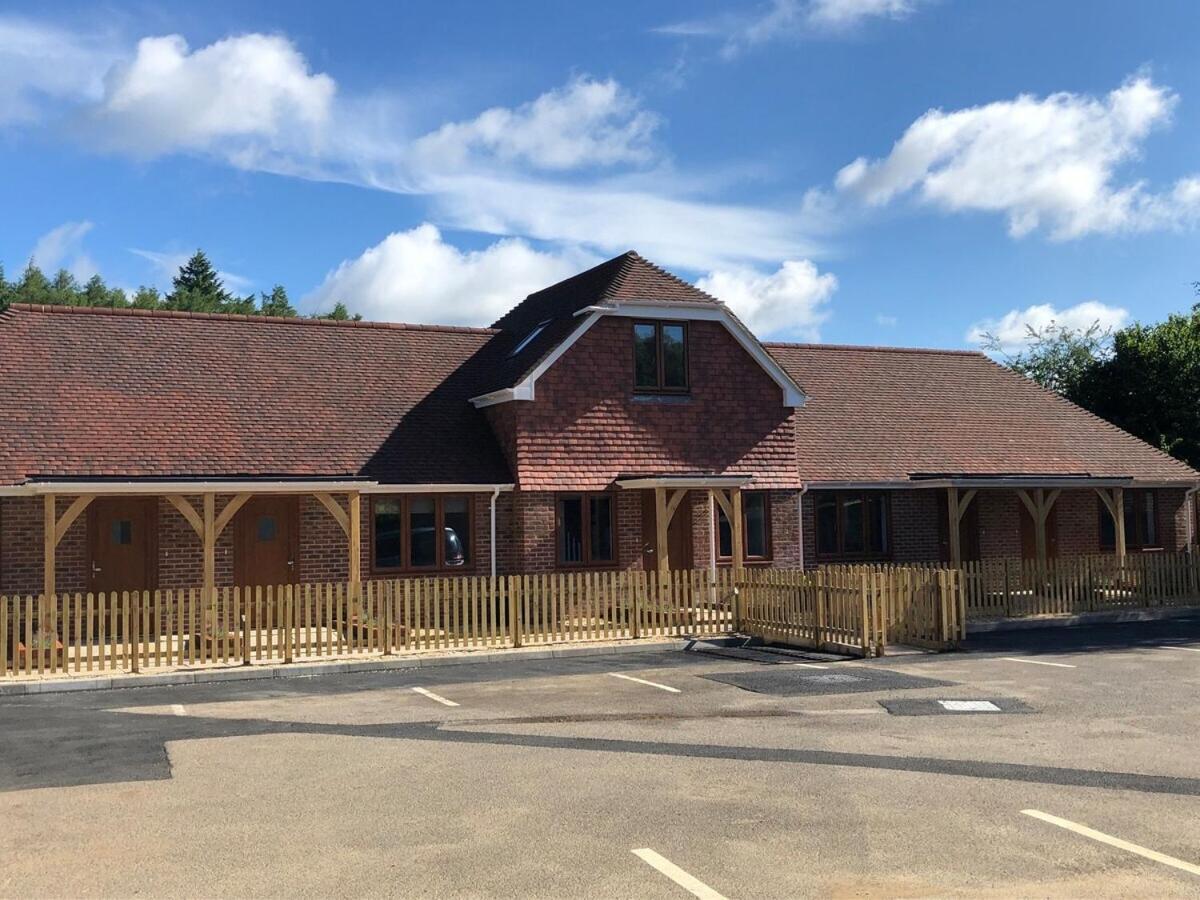 Hamilton Arms Suites Midhurst Zimmer foto